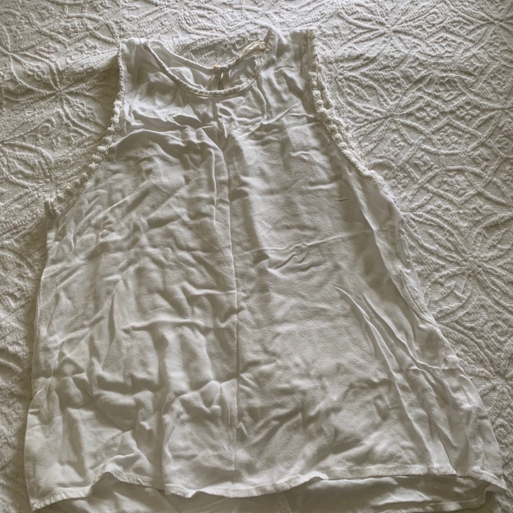 Elodie Sleeves Linen top with crochet detailing